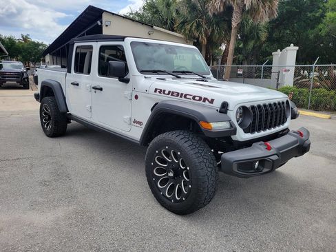 Used 2024 Jeep Gladiator Rubicon w/ Safety Group image 3