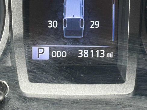 Used 2022 Toyota Tacoma TRD Sport image 7