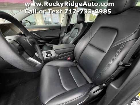Used 2023 Tesla Model 3 Standard Range image 19