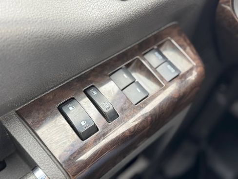Used 2014 Ford F250 Platinum image 11
