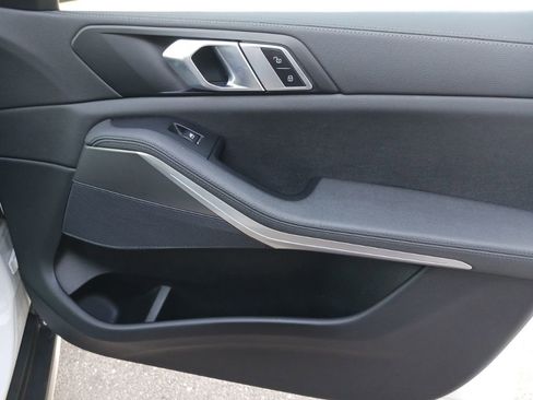 Used 2022 BMW X5 xDrive40i w/ Climate Comfort Package image 21