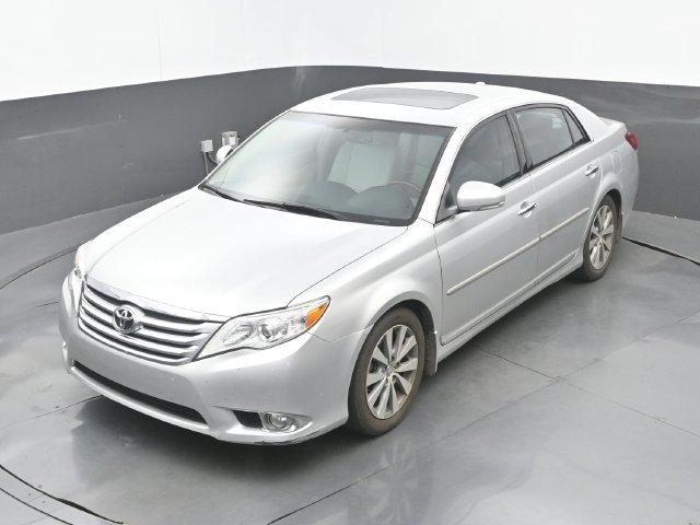 Used 2011 Toyota Avalon Limited FWD image 16