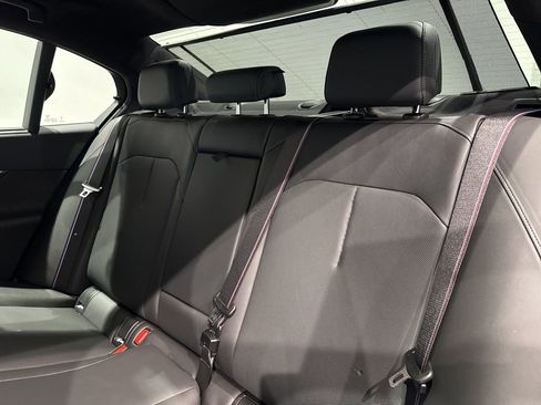 Used 2025 BMW M5 w/ Carbon Package image 46