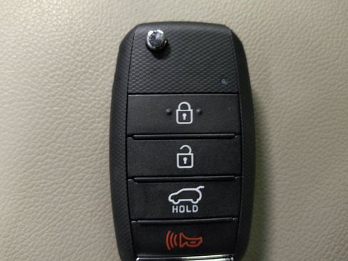 Used 2019 Kia Sportage LX FWD image 32