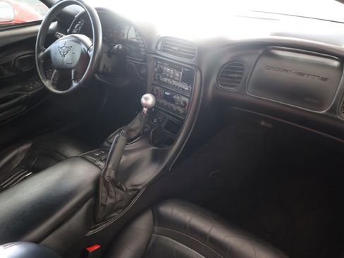 Used 2001 Chevrolet Corvette Base w/ Preferred Equipment Group2 image 34
