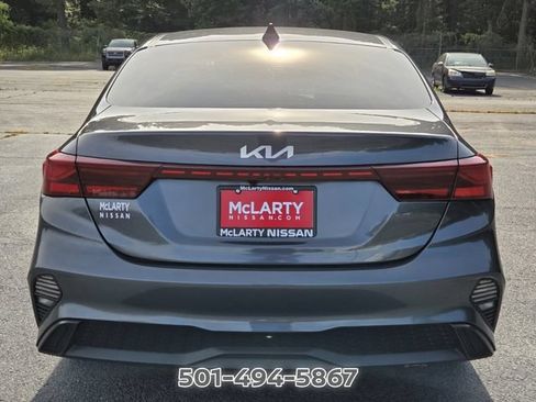 Used 2022 Kia Forte LXS FWD image 4