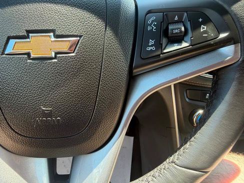 Used 2022 Chevrolet Trax LT w/ Sport Edition AWD/4WD image 19