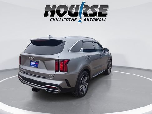 Used 2023 Kia Sorento EX image 8