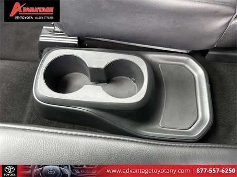 Certified 2020 Toyota Highlander XLE image 16