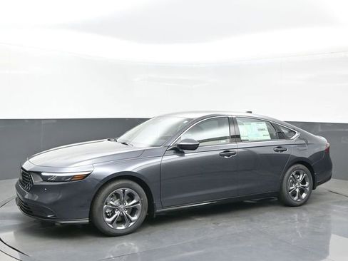 New 2026 Honda Accord EX-L image 2