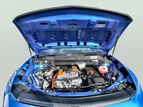 New 2026 Chevrolet Equinox EV LT image 28