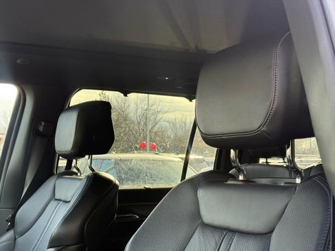 Used 2023 Jeep Wagoneer Series II w/ Convenience Group I image 11