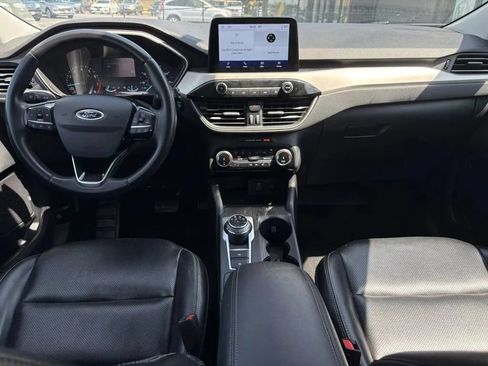 Used 2022 Ford Escape SEL AWD/4WD image 12