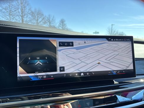 New 2026 BMW 750e xDrive w/ Luxury Rear Seating Package image 13