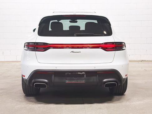 Used 2025 Porsche Macan image 8