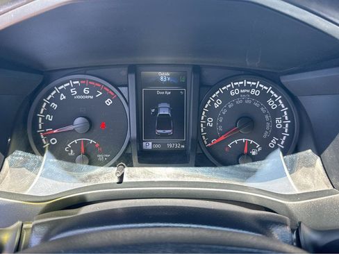 Used 2023 Toyota Tacoma SR RWD image 21