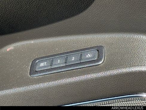 Used 2017 GMC Yukon XL SLT w/ Open Road Package image 22