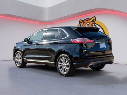 Used 2019 Ford Edge Titanium w/ Equipment Group 301A image 7