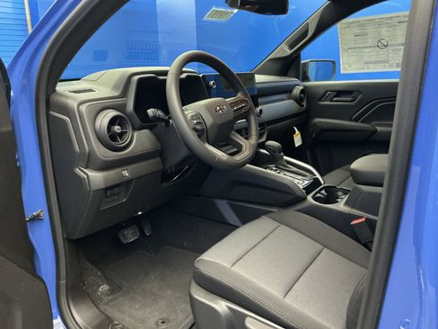 New 2026 Chevrolet Colorado Trail Boss AWD/4WD image 11