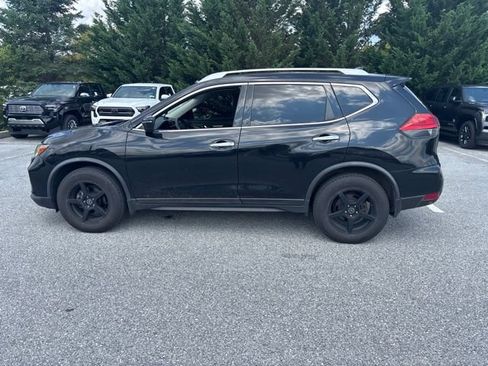 Used 2017 Nissan Rogue S w/ S Appearance Package AWD/4WD image 5