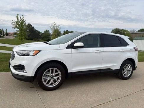 Certified 2024 Ford Edge SEL w/ Convenience Package AWD/4WD image 1