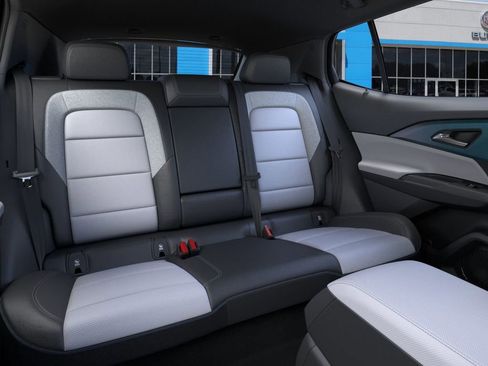 New 2026 Chevrolet Equinox EV LT image 41