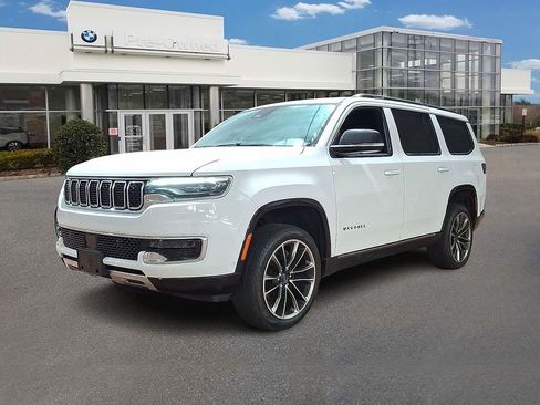 Used 2023 Jeep Wagoneer Series III w/ Premium Group I image 1