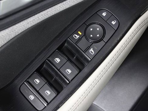 Certified 2023 Nissan Rogue SV FWD image 23