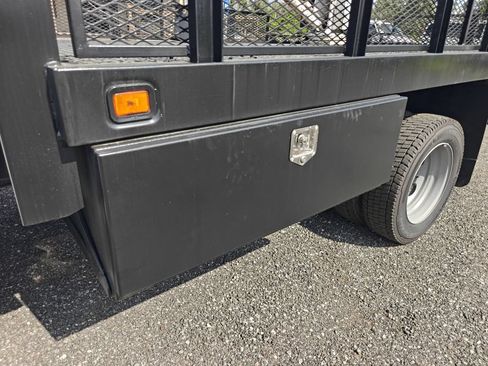 Used 2016 Ford F550 4x4 Regular Cab Super Duty image 14