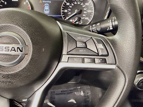 Used 2022 Nissan Altima 2.5 SV FWD image 15