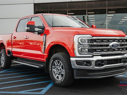 Used 2023 Ford F250 Lariat image 3