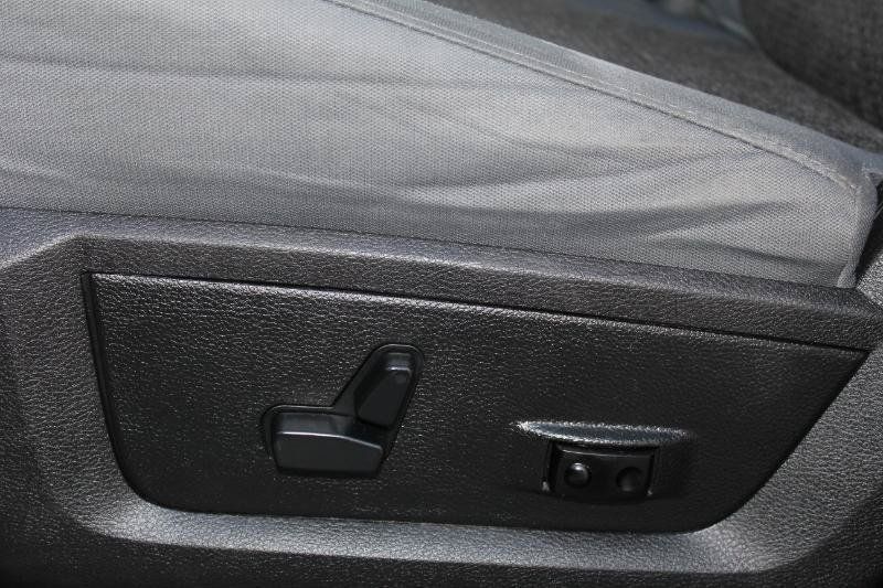 Used 2017 RAM 1500 Big Horn RWD image 13