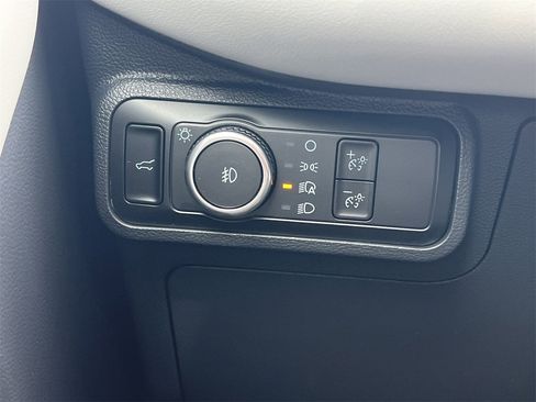 New 2026 Ford Explorer Platinum w/ LUX Leather Package image 16