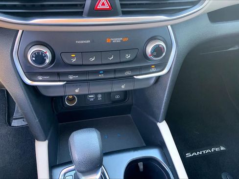 Used 2020 Hyundai Santa Fe SEL AWD/4WD image 35