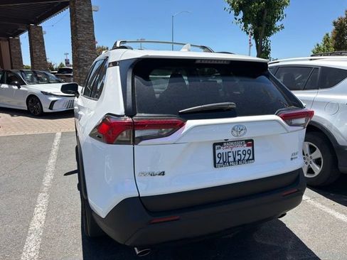 Certified 2025 Toyota RAV4 XLE w/ Convenience Package AWD/4WD image 7