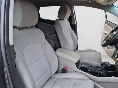 Used 2019 Hyundai Tucson SEL FWD image 30