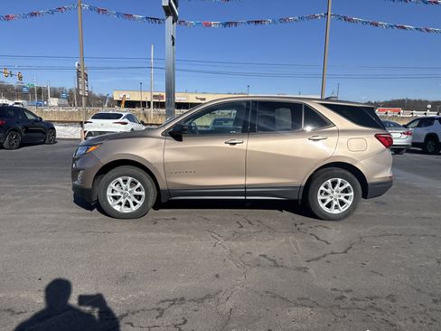 Used 2019 Chevrolet Equinox LS w/ LS Convenience Package image 7