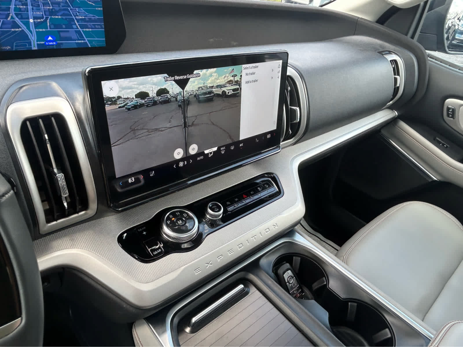 Certified 2025 Ford Expedition Active AWD/4WD image 34