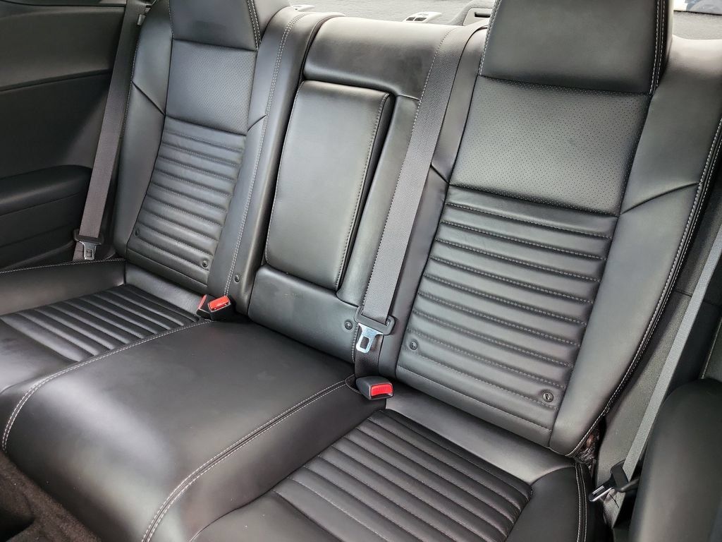 Used 2013 Dodge Challenger R/T Plus RWD image 14