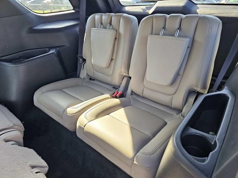 Used 2013 Ford Explorer Limited FWD image 18