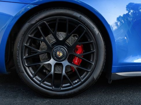 Used 2016 Porsche 911 Cabriolet image 12