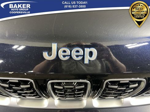 Used 2022 Jeep Grand Cherokee Summit image 32
