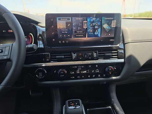 New 2026 Nissan Pathfinder SL FWD image 16