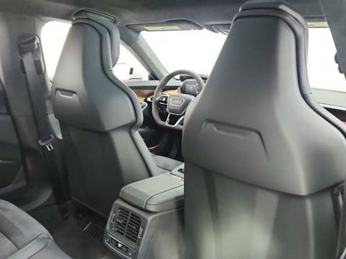 Used 2024 Audi e-tron GT Prestige w/ Prestige Package image 26