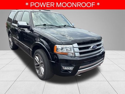 Used 2017 Ford Expedition Platinum AWD/4WD image 3