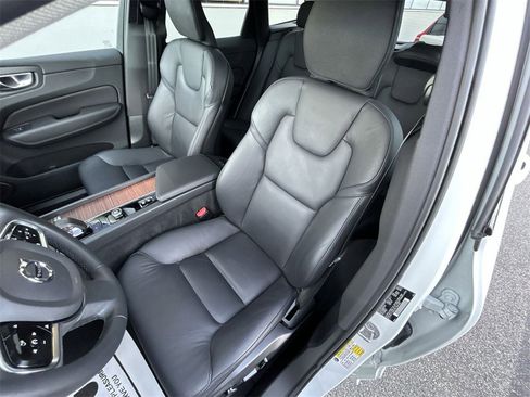 Certified 2023 Volvo XC60 B5 Plus w/ Climate Package image 15