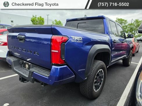 Used 2024 Toyota Tacoma TRD Off-Road w/ TRD Off Road Upgrade Package AWD/4WD image 6
