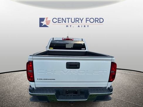 Used 2021 Chevrolet Colorado W/T AWD/4WD image 3