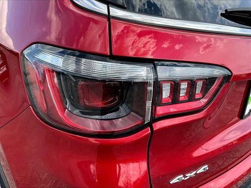 Used 2025 Jeep Compass Limited AWD/4WD image 26