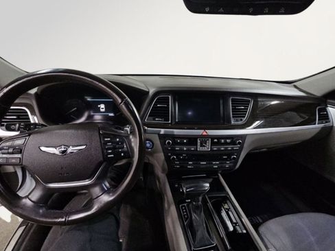 Used 2018 Genesis G80 3.8 w/ Option Group 02 image 8